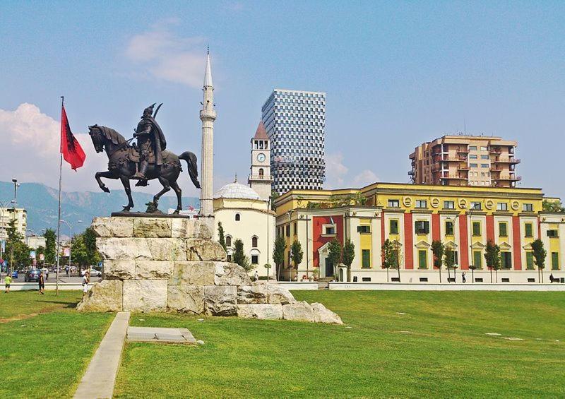 Wonderful Rooftop Tirana City المظهر الخارجي الصورة
